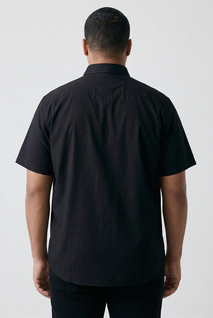 CAMISA SOCIAL PLUS SIZE BÁSICA LISA MANGA CURTA